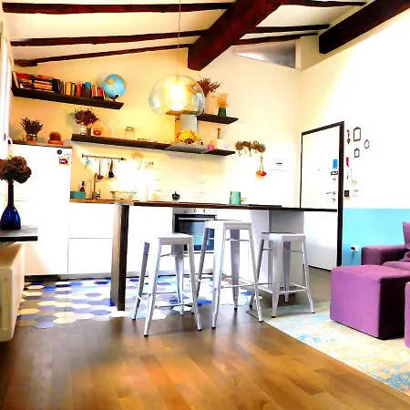 Center Aldrovandi Flat * ボローニャ