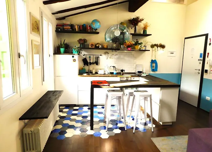 Center Aldrovandi Flat * بولونيا