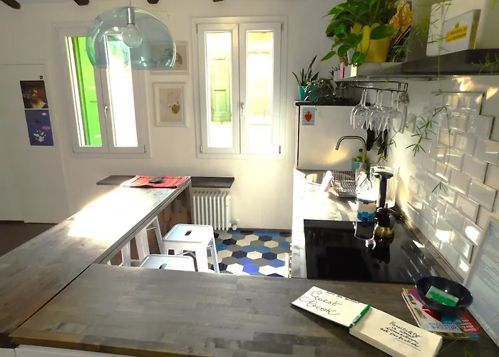 Center Aldrovandi Flat *